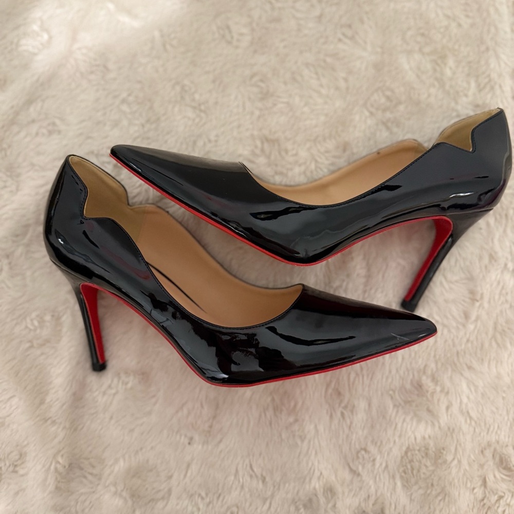 Chic Black Patent Leather Heels